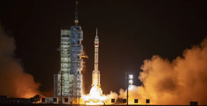 China adia lançamento de sonda lunar Chang'e-7 para o polo sul: Entenda os motivos e os próximos passos da missão