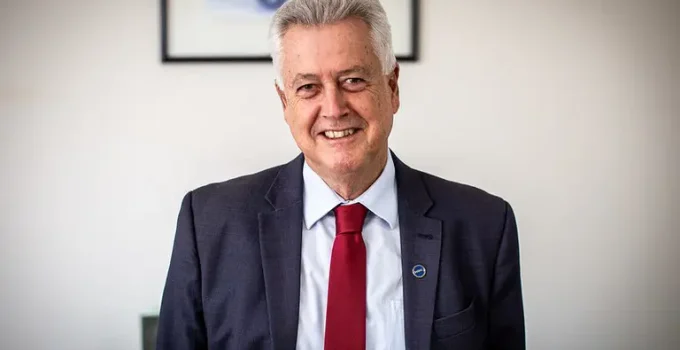 Rodrigo Rollemberg garante assinaturas para CPI do Banco Master e mira escândalo bilionário envolvendo BRB e esposa de ministro