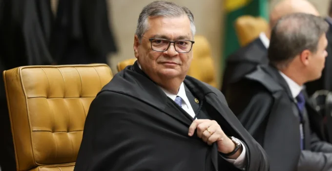 Dino alerta: Emendas parlamentares se tornaram o "maior vetor de corrupção" no Brasil, entenda o alerta do STF