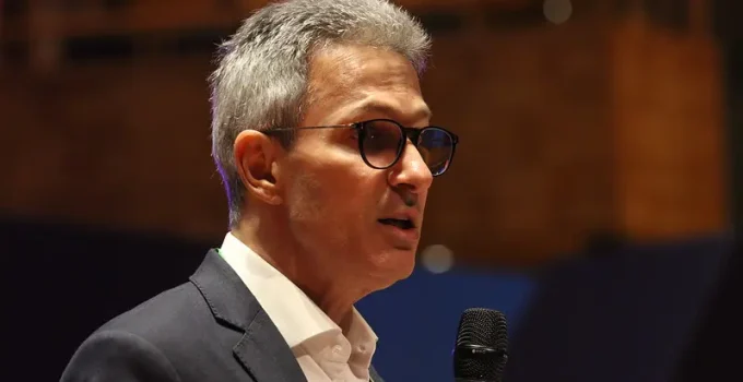 Zema promete anistia a condenados do 8 de Janeiro, critica STF e defende voto impresso; veja propostas