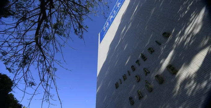 Ex-secretário Berger, citado pela PF em negócios bilionários, mantém cargo no Planalto e acesso a Lula