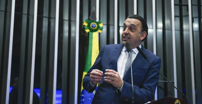 Justiça de SP condena vice de Tarcísio a pagar R$ 10 mil ao PT por chamar partido de "narcoafetivo"