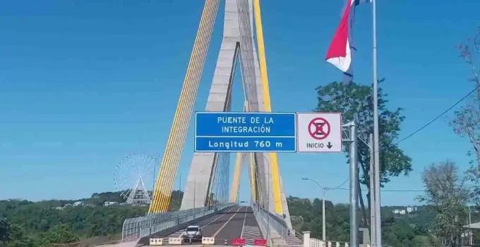 Ponte Brasil-Paraguai: Caminhoneiros enfrentam filas de até 24 horas e obras inacabadas na nova rota de fronteira