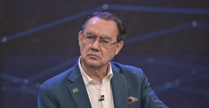 Augusto Cury: De Escritor a Fenômeno Digital, como o "Agente da Despolarização" Conquista Redes Sociais e Desafia Eleições