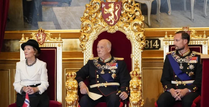 Rei Harald V da Noruega Morre Aos 89 Anos Após Declínio de Saúde; Príncipe Herdeiro Assume o Trono