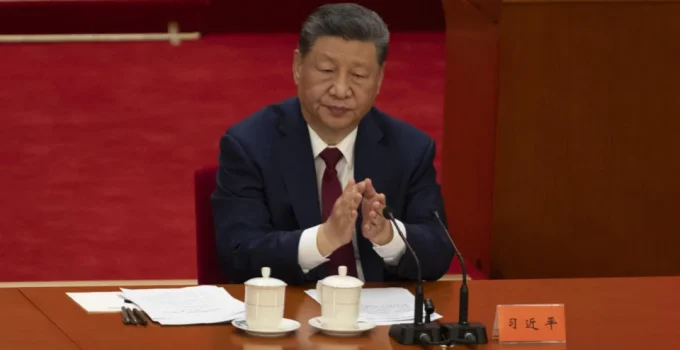 China: Xi Jinping reduz comando militar para dois membros em meio a expurgo de generais e busca por lealdade ao Partido Comunista