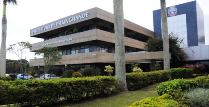Operação da Polícia Civil desarticula esquema do PCC que lavou R$ 1 bilhão e tentou influenciar prefeitura de Praia Grande