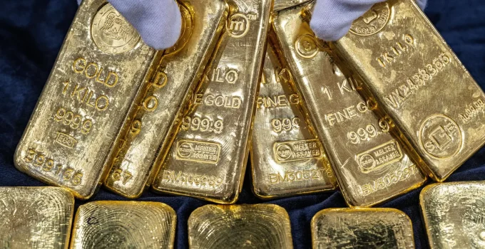 Banco Central Holandês Move Ouro dos EUA para Londres Após Temores com Governo Trump e Instabilidade Global