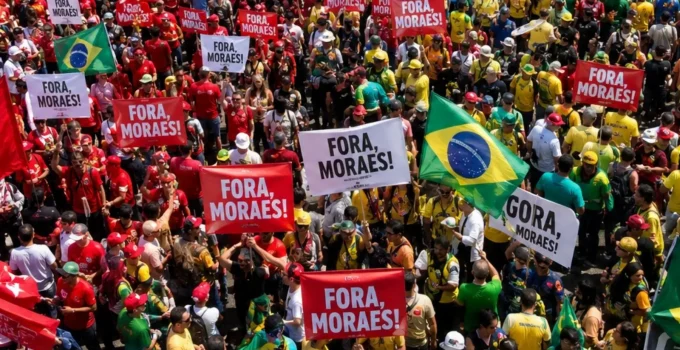 O Sonho "Ridículo": Esquerda e Direita Unidas Contra Alexandre de Moraes, o "Mal Maior" do Brasil