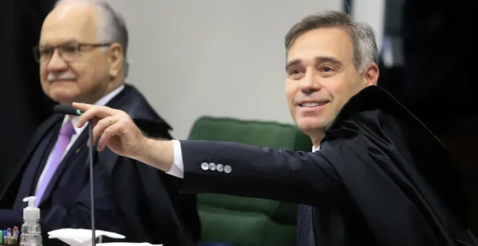 Fachin Define Rito de Julgamento Que Pode Abrir Investigação Criminal Contra Alexandre de Moraes no STF