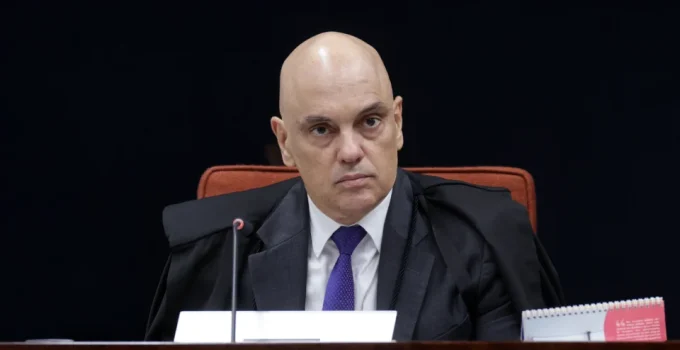Guerra de Bastidores no STF: Moraes Acusa Mendonça de Proteger Grupo Político no Caso Master com Sigilo Seletivo