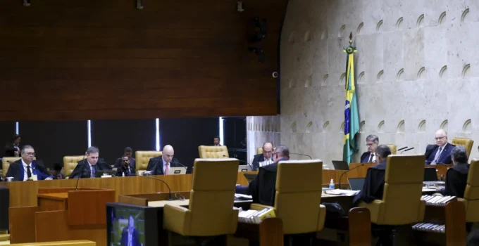 STF em Xeque: Julgamento de Moraes Pode Definir Futuro da Credibilidade da Corte em meio a Escândalo do Banco Master