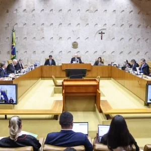 Fachin assume relatoria de casos Master e INSS: Entenda a manobra jurídica e o futuro das investigações