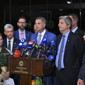 Oposição no Senado Ameaça Obstrução e Propõe Regra para Limitar Poder de Alcolumbre em Impeachments de Ministros do STF