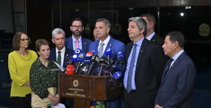 Oposição no Senado Ameaça Obstrução e Propõe Regra para Limitar Poder de Alcolumbre em Impeachments de Ministros do STF