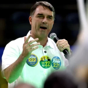 Crise no STF: Como a investigação contra Moraes pode impulsionar a direita e a eleição de 2026