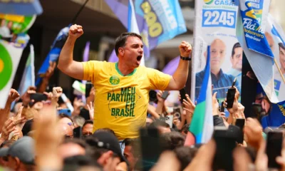 Flávio Bolsonaro defende afastamento de Alexandre de Moraes e crava: "Terça será vital para o Brasil respirar"