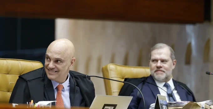STF: Moraes ganha 'foro privilegiado dentro do foro privilegiado', juristas apontam manobra política e contrária à jurisprudência