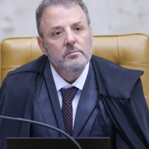 PGR questiona Fachin sobre pedido da PF para acessar dados financeiros de figuras com foro no caso Master