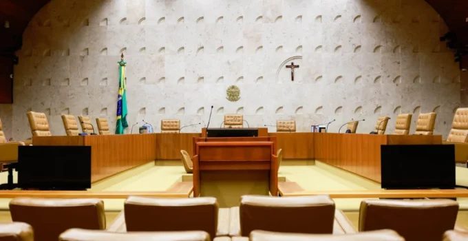 Um Dia Histórico Inesperado: Da Troca de Pneu à Paixão, a Jornada Cotidiana que Transforma Vidas