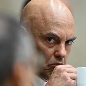 Investigação inédita: STF decide hoje se vai apurar o ministro Alexandre de Moraes e como seria o processo