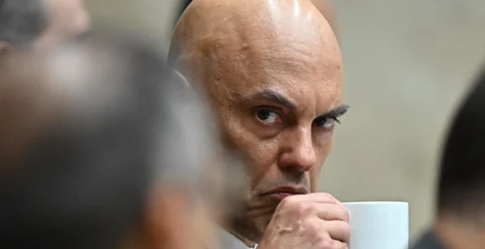 Investigação inédita: STF decide hoje se vai apurar o ministro Alexandre de Moraes e como seria o processo