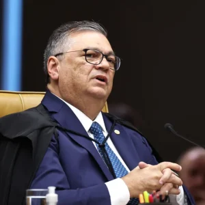 Juízes de SC e RS Repudiam Fala de Flávio Dino: "Momento Mais Corrupto do Judiciário" Gera Polêmica