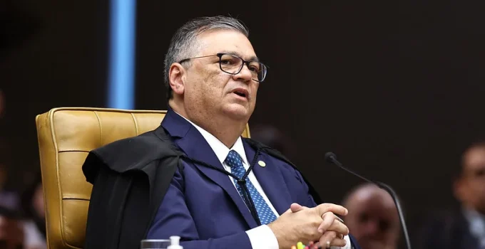 OAB Reage Fortemente a Declaração de Flávio Dino Sobre Venda de Sentenças: "Criminalização da Advocacia"