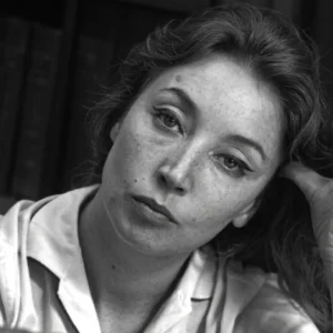 Oriana Fallaci: A Jornalista que Desafiou Poderosos e Transformou Entrevistas em Duelos Mortais