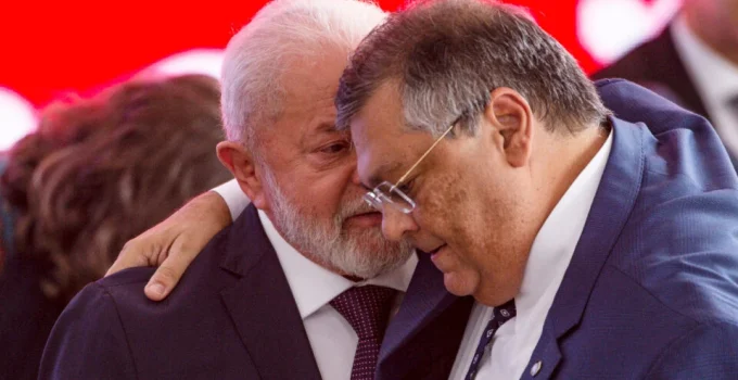 Flávio Dino adia julgamento de Moraes, e manobra no STF liga Lula a escândalo às vésperas das eleições de 2026
