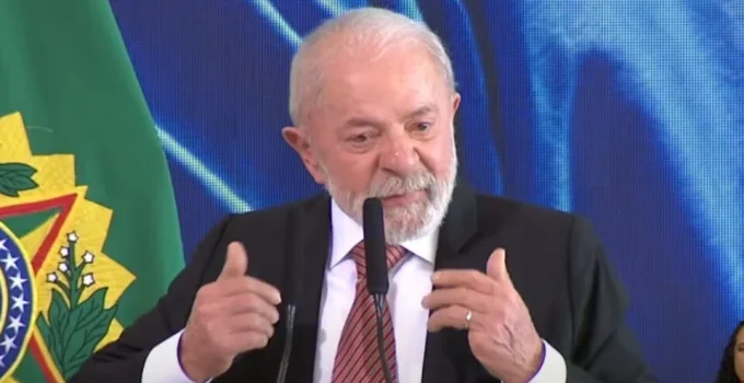 Lula pede a pastores evangélicos que igrejas não façam política e busca apoio para reeleição em 2026