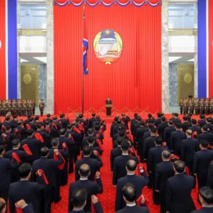 Irmã de Kim Jong-un: "Só idiotas acreditam que Coreia do Norte abrirá mão de armas nucleares"