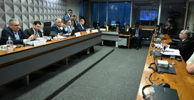 Senador Pede Convocação de Ministra do STM na CPMI do INSS por Suspeitas de Ligação com "Careca do INSS"