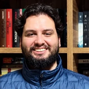 Filipe Martins: Advogados Denunciam "Tortura Psicológica" na Prisão por Viagem Inexistente e Uso do LinkedIn