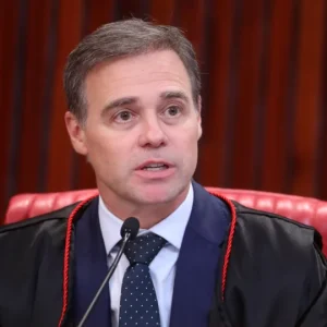 Mendonça critica "fim prematuro" da campanha de Deltan Dallagnol no TSE e defende direito de pedir voto