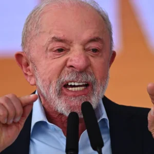 Legado de Lula em 2026: Corrupção, Crise Econômica e Insegurança Jurídica Assombram o Brasil, Críticos Alertam para "Cegueira" Nacional