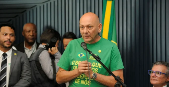 Justiça Proíbe Luciano Hang de Fazer Discurso Político na Havan e Garante Liberdade de Voto aos Funcionários