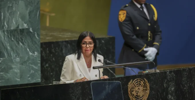 Viagem de Delcy Rodríguez aos EUA sinaliza fim da era Maduro no chavismo, com EUA buscando novas relações