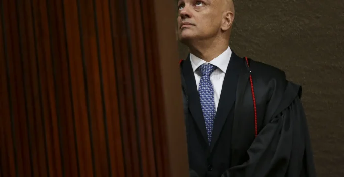 Alexandre de Moraes: "Hoje eu já fiz o que tinha que fazer", diz ministro cravando transferência de Bolsonaro