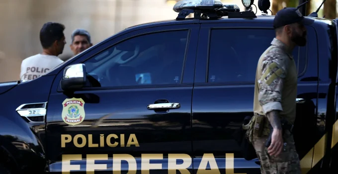 Delegados da PF Expressam "Perplexidade" com Decisões do STF sobre Banco Master, Criticando Interferência em Perícias e Prazos Exíguos