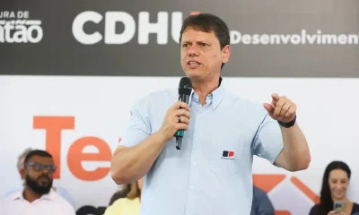 Defesa de Bolsonaro Pede a Moraes Autorização para Visita de Tarcísio de Freitas na Papudinha; Entenda os Detalhes