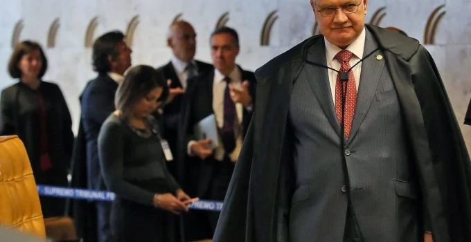 STF usa "defesa da democracia" para blindar Toffoli em caso Banco Master, acusam juristas