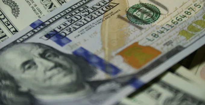 Dólar em R$ 5,37: A Guerra Cambial que Impacta Seu Bolso e o Futuro do Brasil em 2026