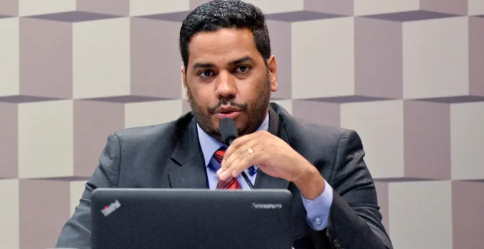 Ministro do TCU que investiga Banco Master assume caso de compra de carteiras de crédito pelo BRB