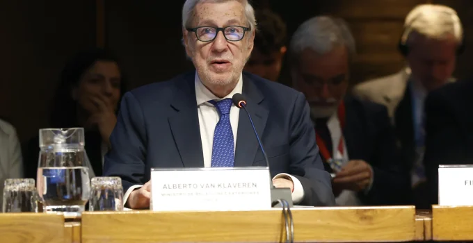 Chile Cancela Observatório Astronômico com China Após Alertas dos EUA; Geopolítica e Legislação em Jogo