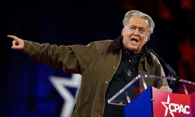 Epstein Files Revelam Conversas de Jeffrey Epstein com Steve Bannon sobre Bolsonaro: "Manter Jair nos Bastidores"