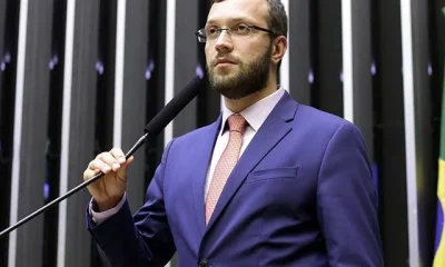 Filipe Barros revela conversas com Deltan Dallagnol e espera por Ratinho Jr. para definir cenário eleitoral no Paraná em 2026