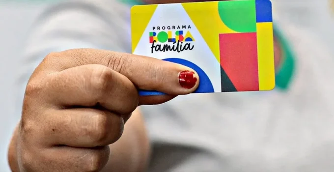 Do Voto de Cabresto ao Bolsa Família: Como o PT Reinventou o "Coronelismo" no Nordeste com Novas Ferramentas de Poder