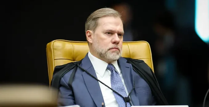 Toffoli Prepara Nova Liberação de Sigilo no Caso Master, Investigadores Sinalizam Abertura Seletiva e PF Pede Mais Tempo