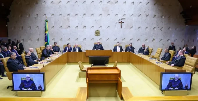 STF Decide Futuro de Juízes nas Redes Sociais: Liberdade de Expressão vs. Limites da Magistratura